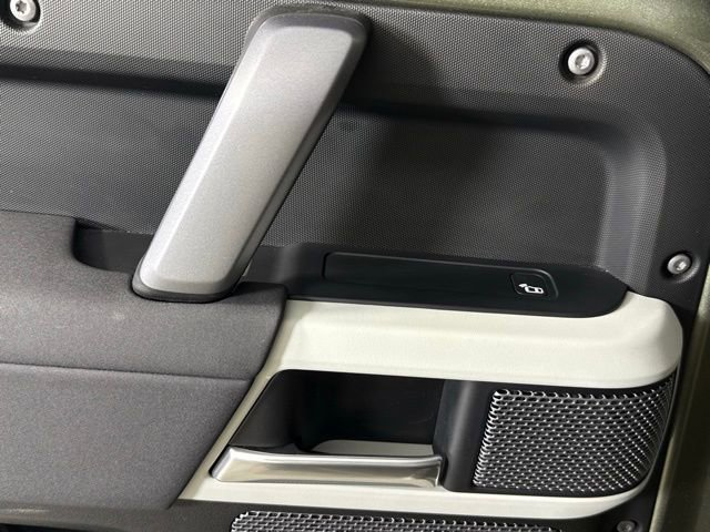 2023 Land Rover Defender 110 X-Dynamic SE