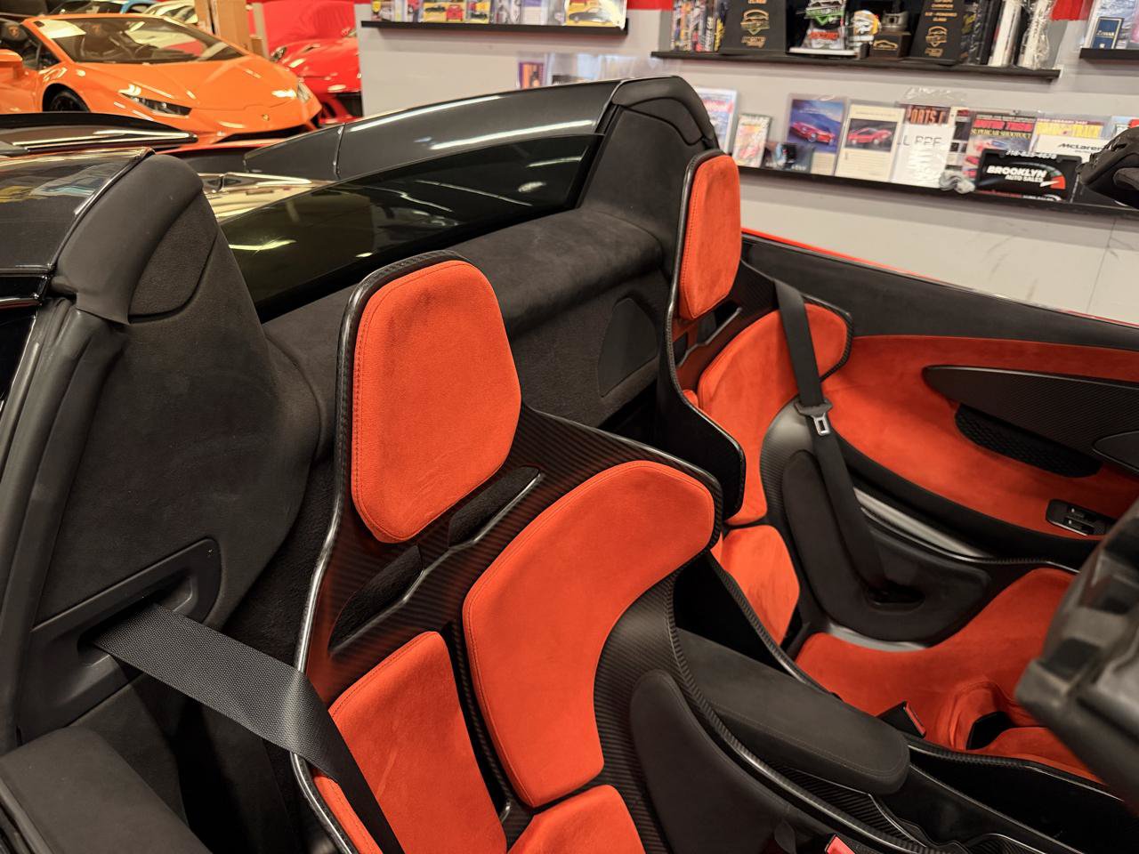 Used 2020 McLaren 600LT Spider photo 25