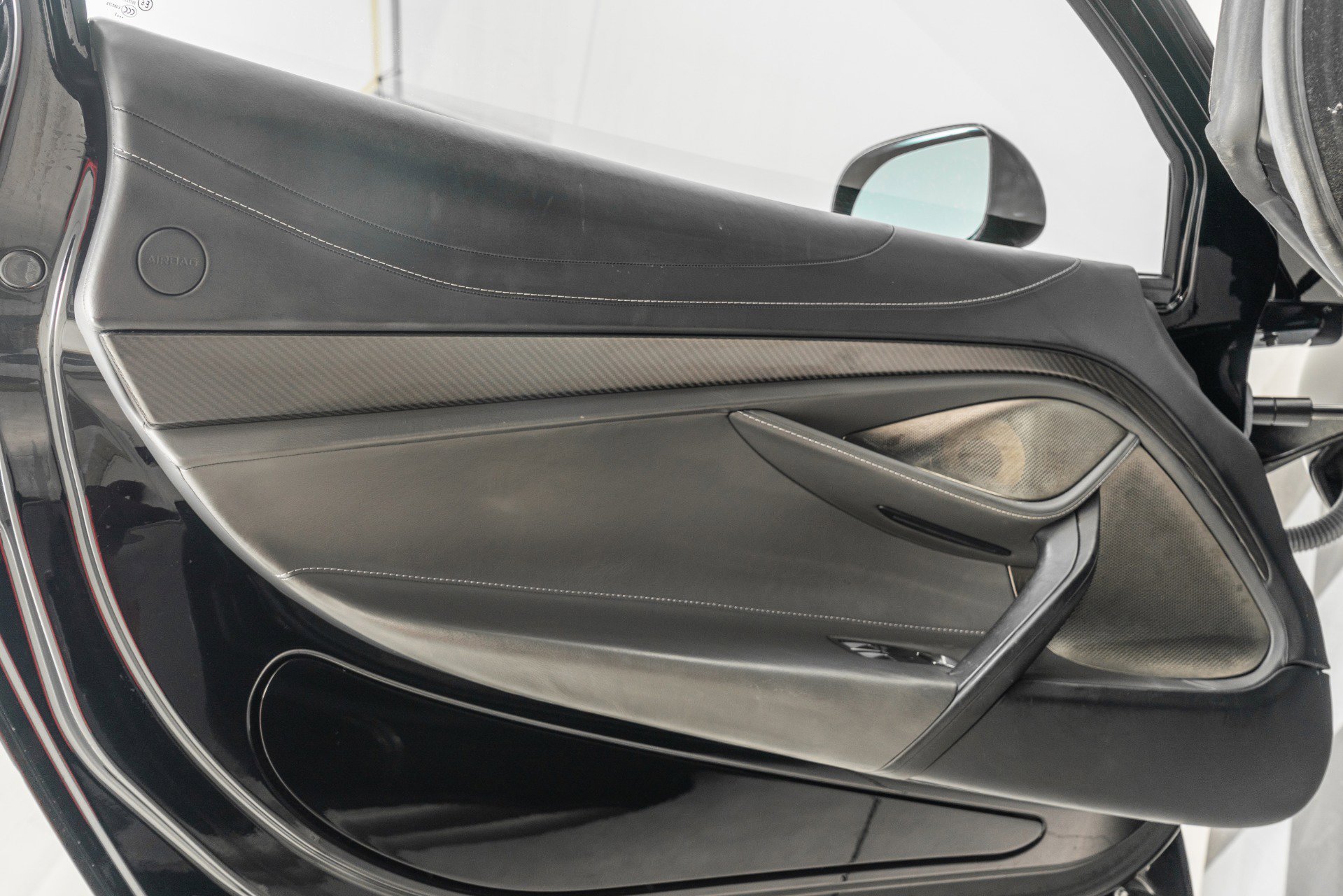 Used 2019 McLaren 720S Luxury photo 43
