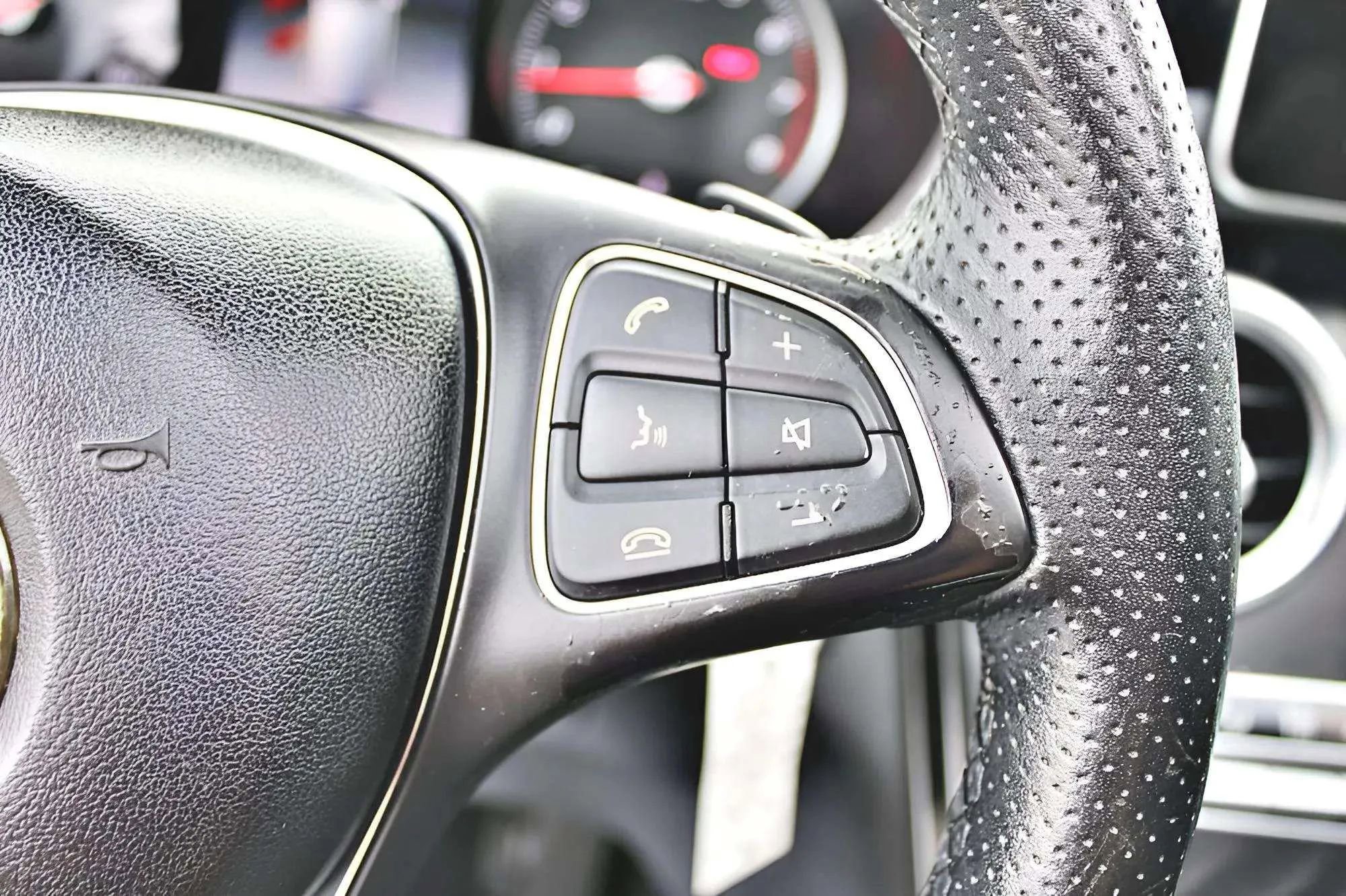 2018 Mercedes-Benz GLC 300 4MATIC