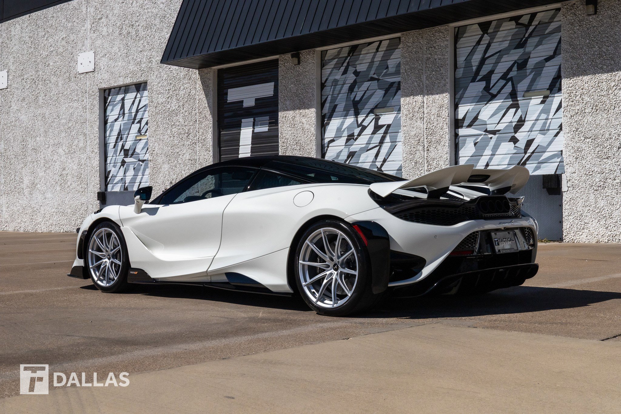 Used 2021 McLaren 765LT photo 11