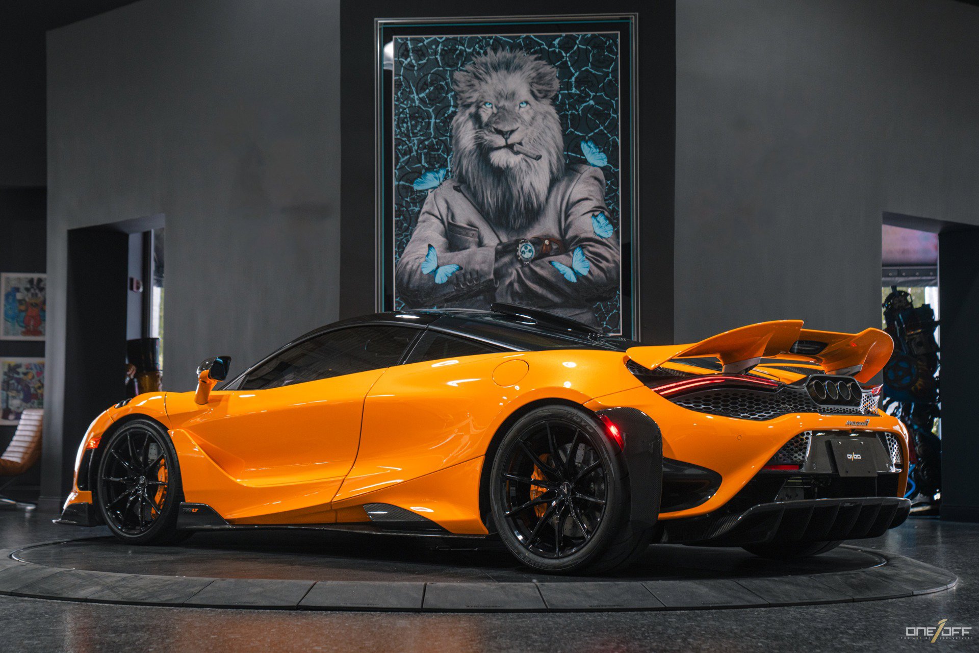 Used 2021 McLaren 765LT photo 11