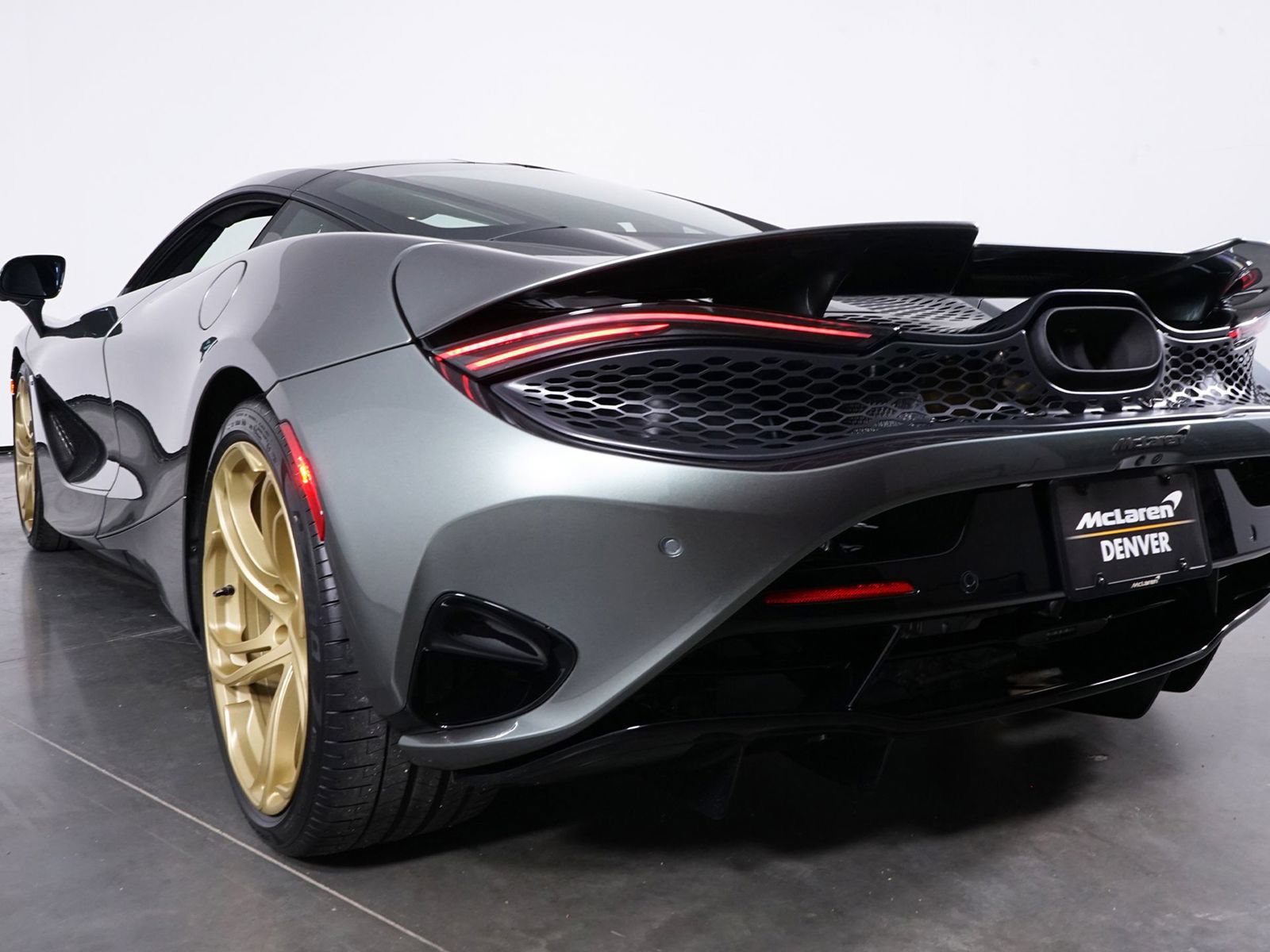 New 2026 McLaren 750S photo 18