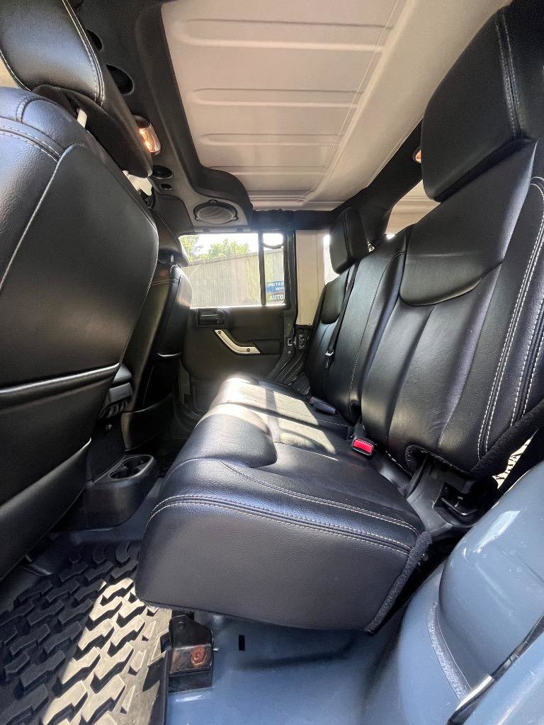 2014 Jeep Wrangler Unlimited Sahara