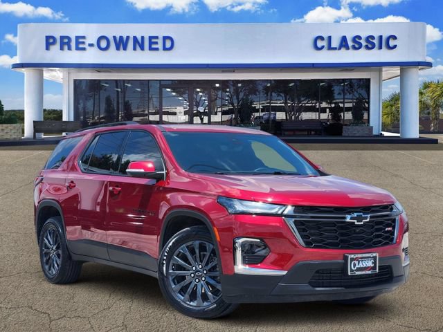 Used 2023 Chevrolet Traverse RS