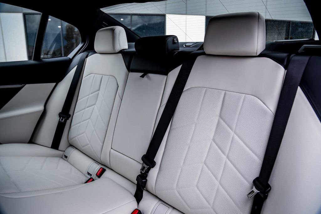 2026 BMW 530i xDrive