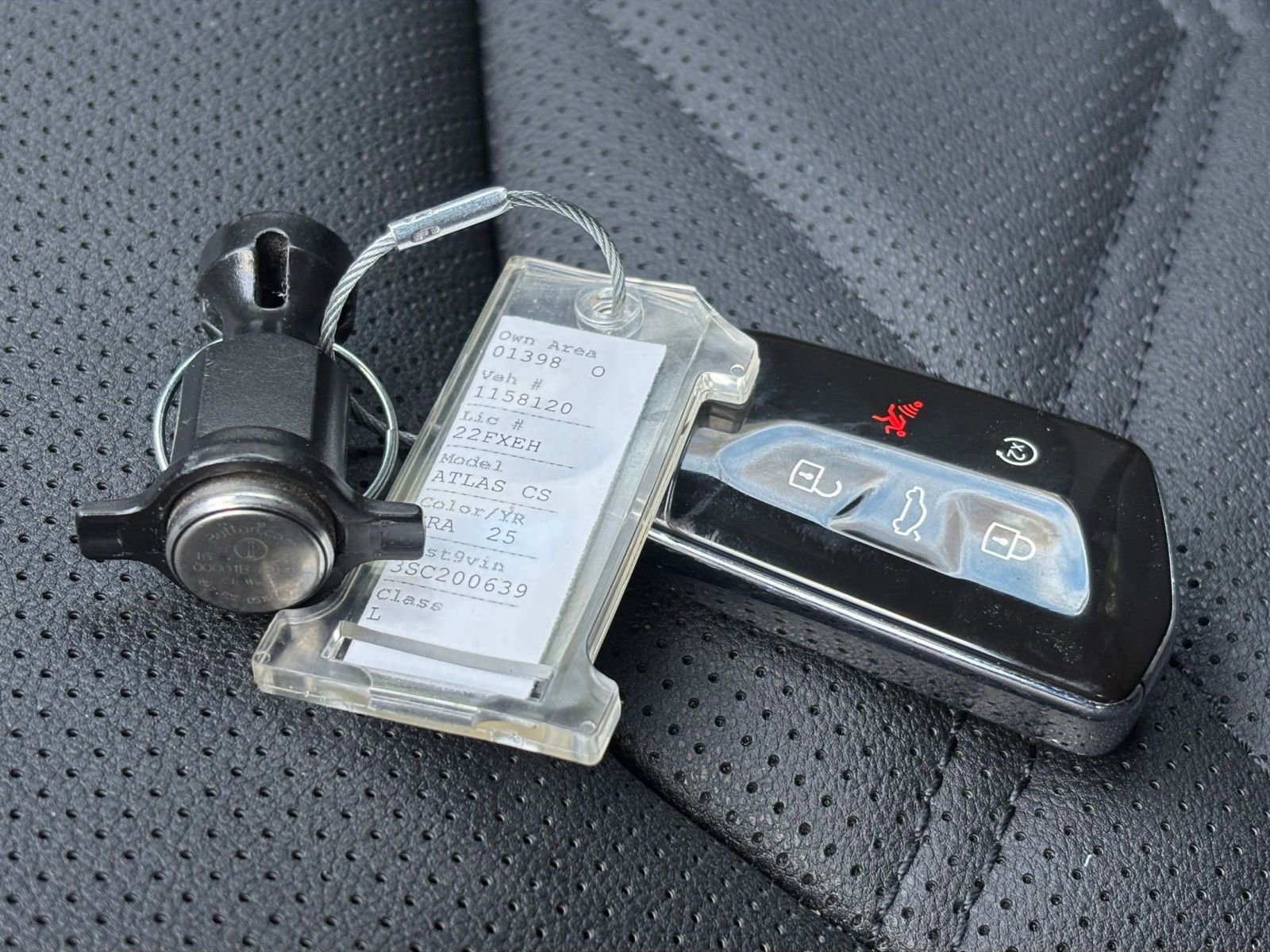 2025 Volkswagen Atlas Cross Sport SE