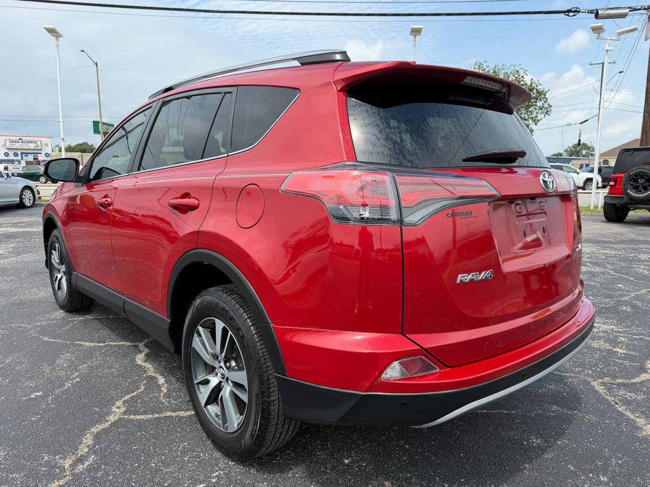 2017 Toyota RAV4 XLE