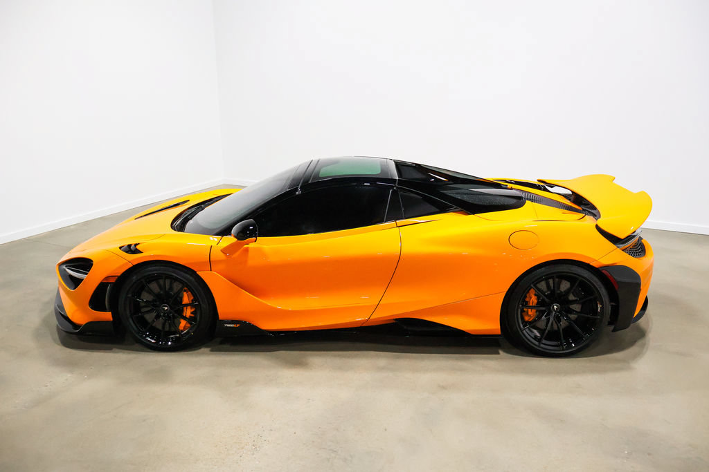 Used 2022 McLaren 765LT photo 22