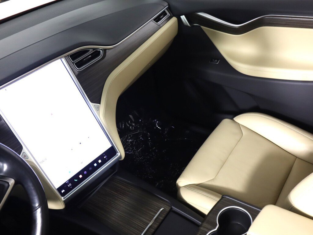 2016 Tesla Model X 75D