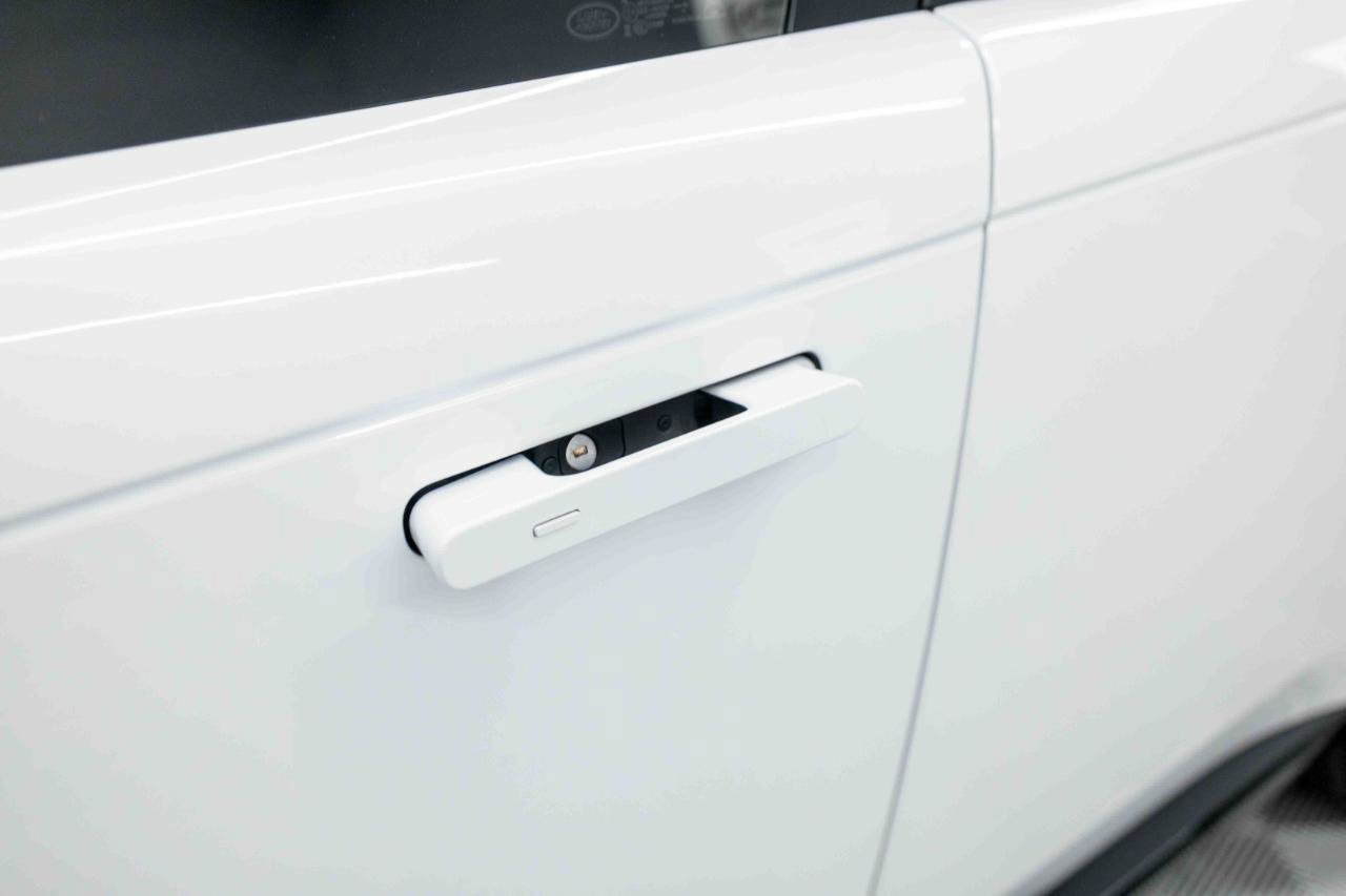 2024 Land Rover Range Rover SV