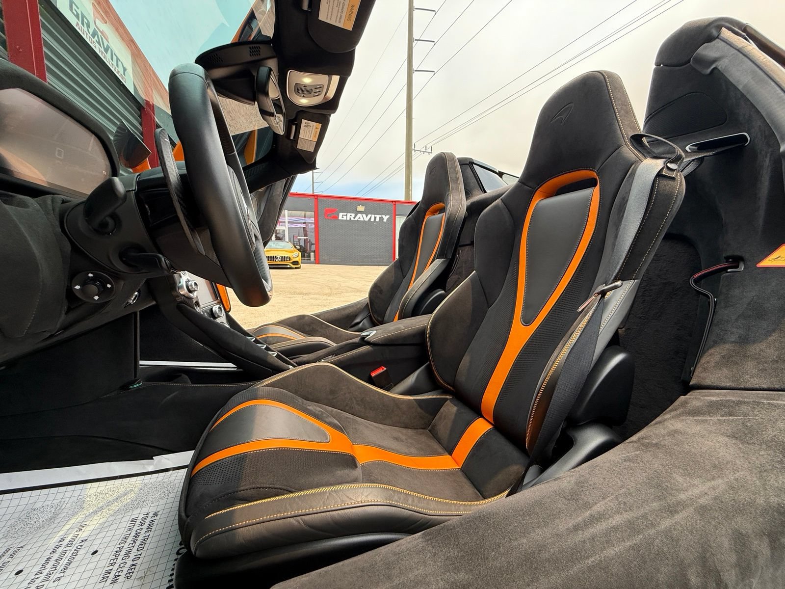 Used 2022 McLaren 720S Performance photo 30