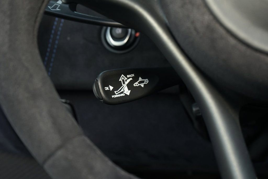 Used 2020 McLaren 600LT Spider photo 26