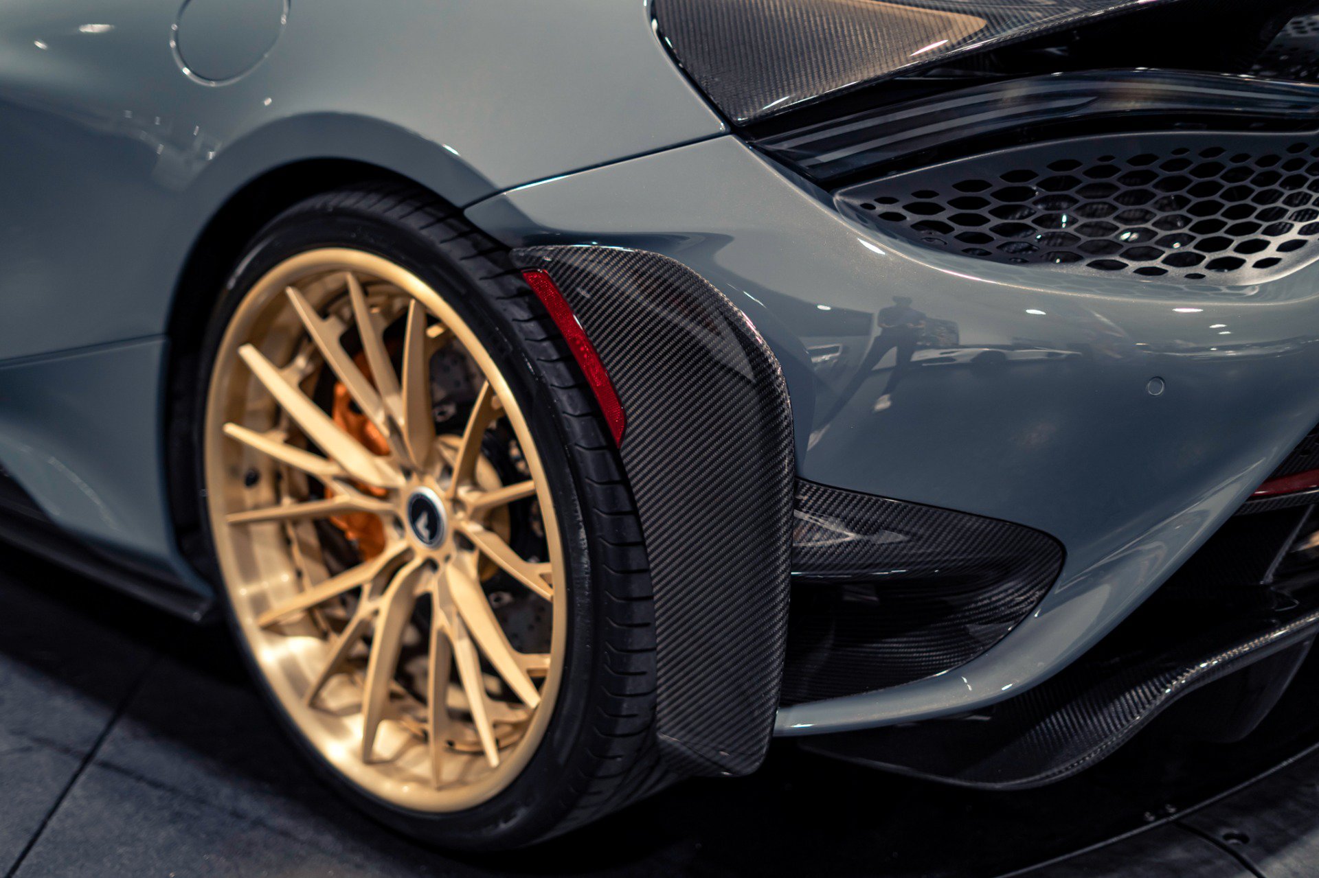 Used 2021 McLaren 765LT photo 37