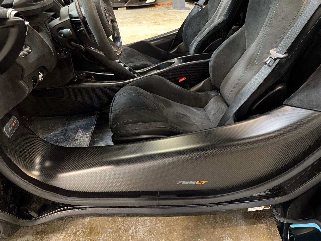 Used 2021 McLaren 765LT photo 32