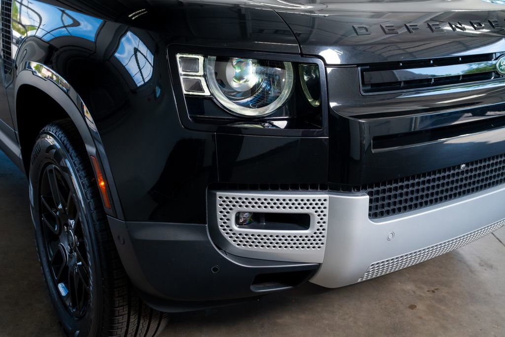 2024 Land Rover Defender 90 S