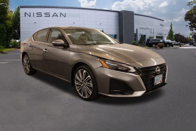 Certified 2023 Nissan Altima 2.5 SL