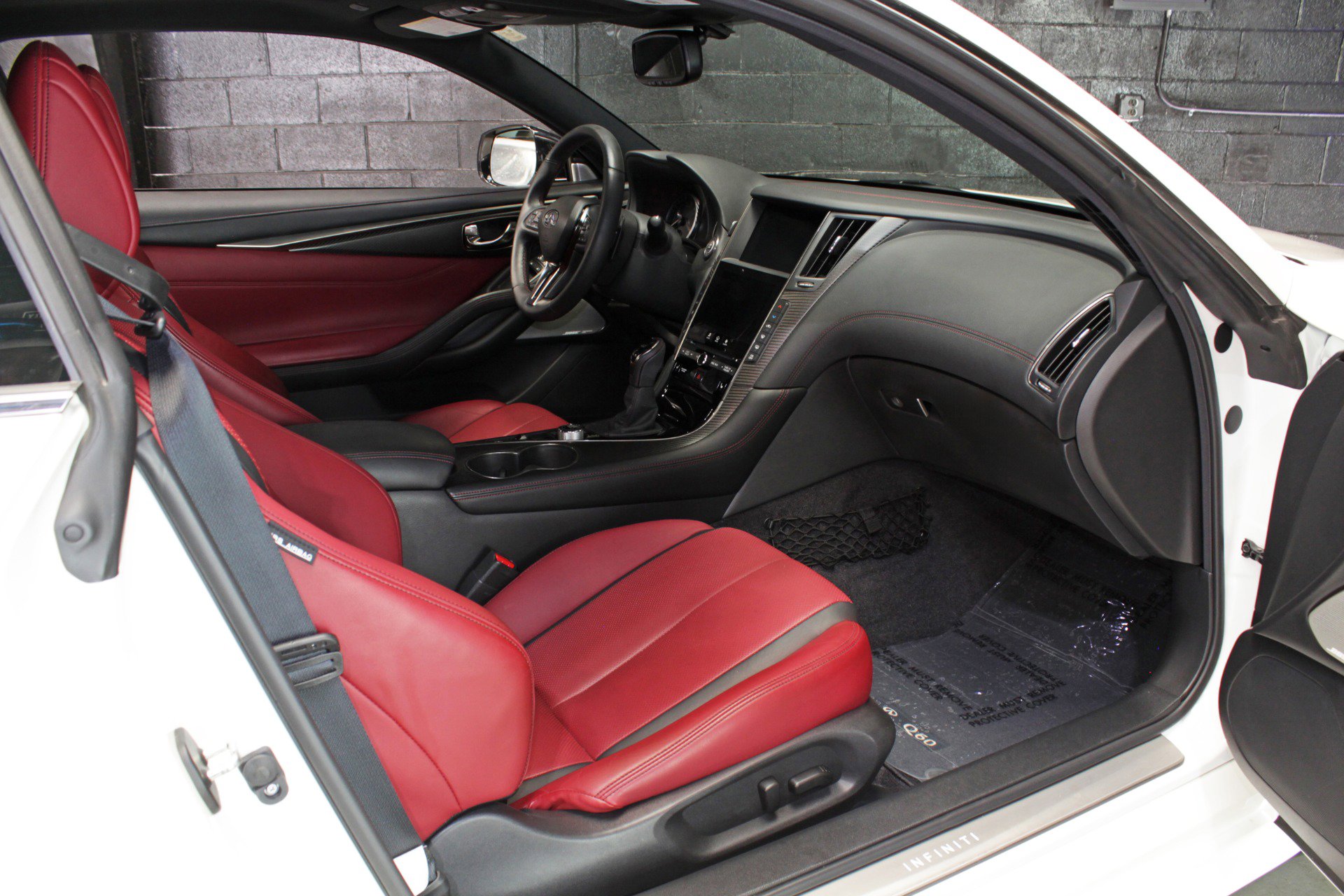 2022 INFINITI Q60 Red Sport 400