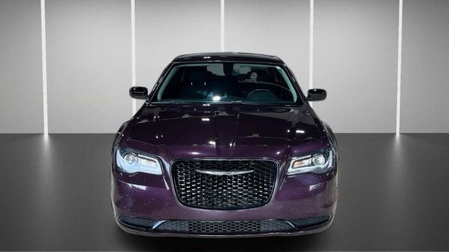 2021 Chrysler 300 Touring