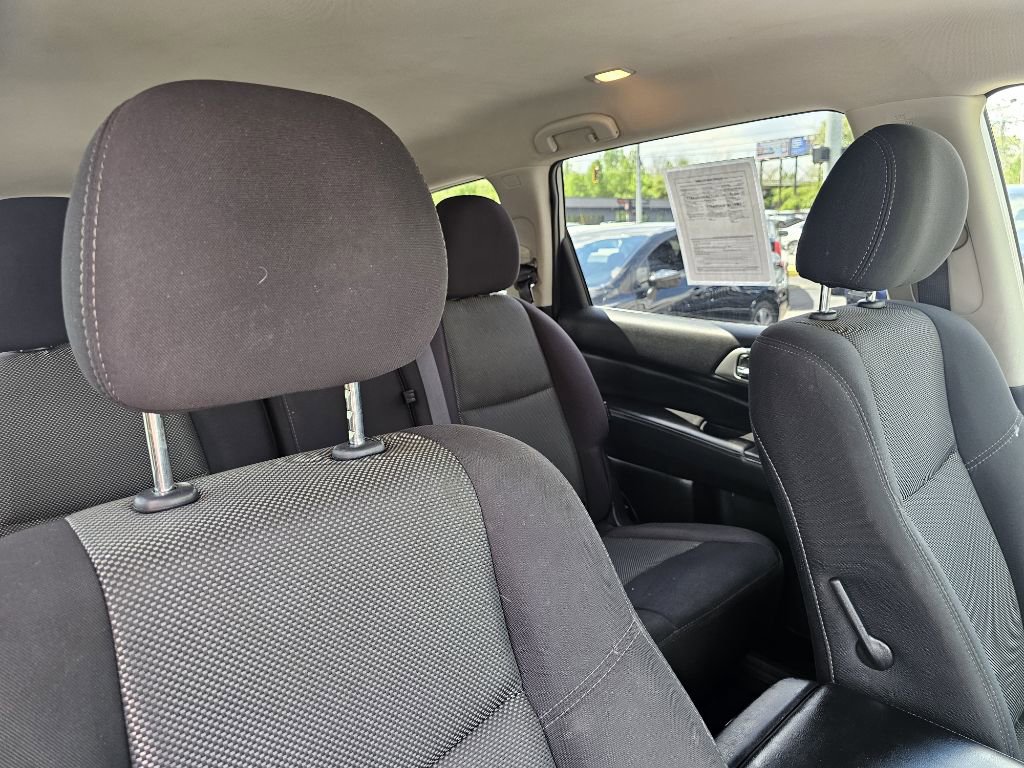 2020 Nissan Pathfinder SV