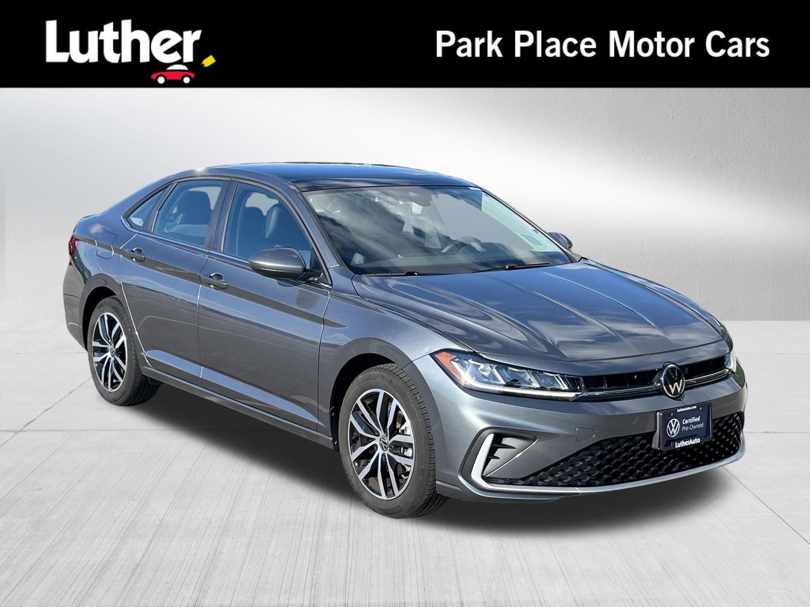 Used 2025 Volkswagen Jetta SE w/ Sunroof Package