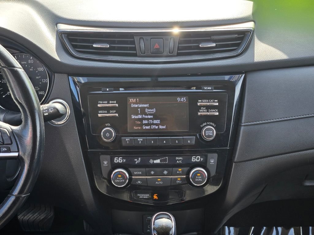 2017 Nissan Rogue SV