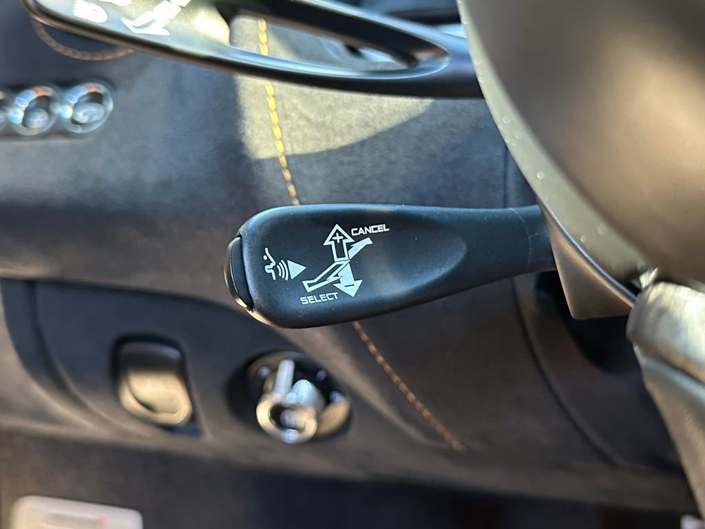 Used 2019 McLaren 720S Performance photo 31