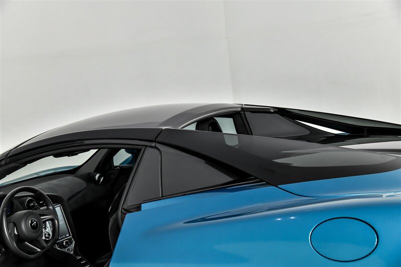 Used 2020 McLaren 720S Spider photo 40