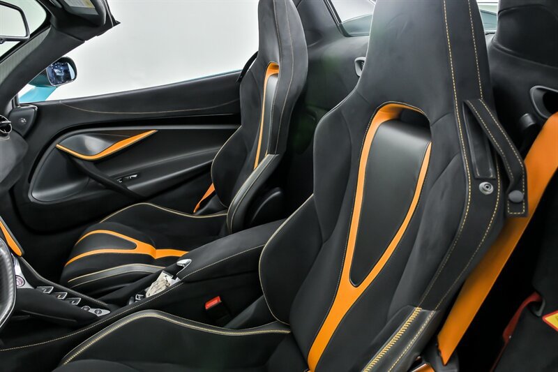 Used 2022 McLaren 720S Performance photo 22