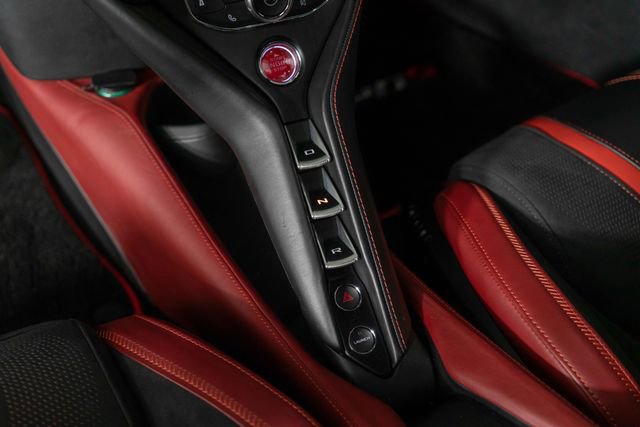 Used 2018 McLaren 720S Performance photo 25