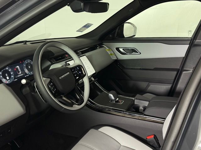2026 Land Rover Range Rover Velar Dynamic SE
