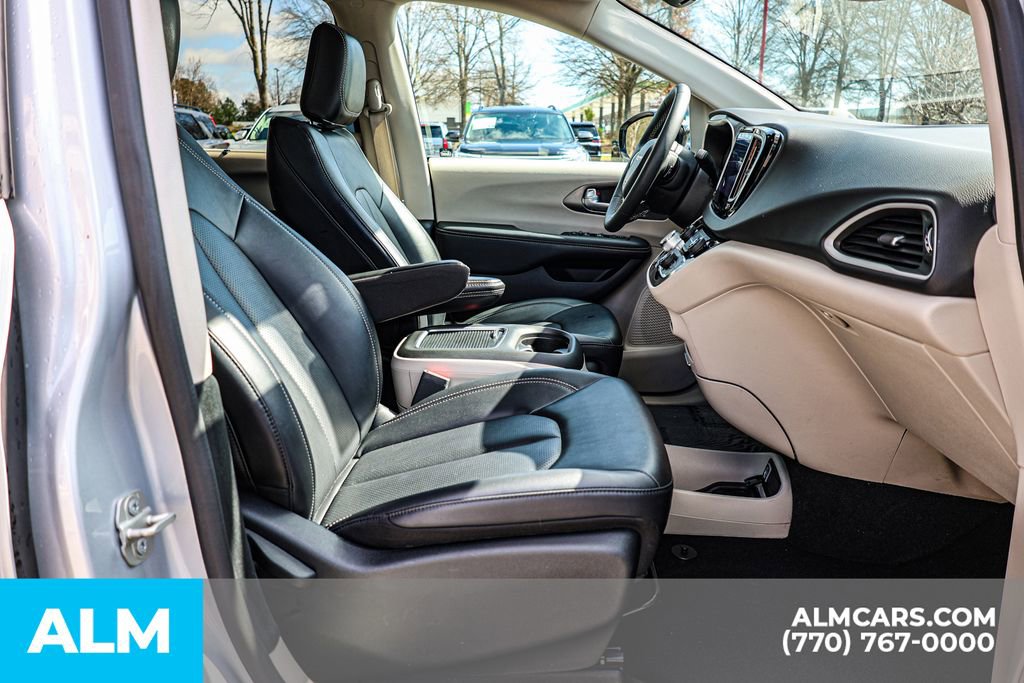 2024 Chrysler Pacifica Touring-L