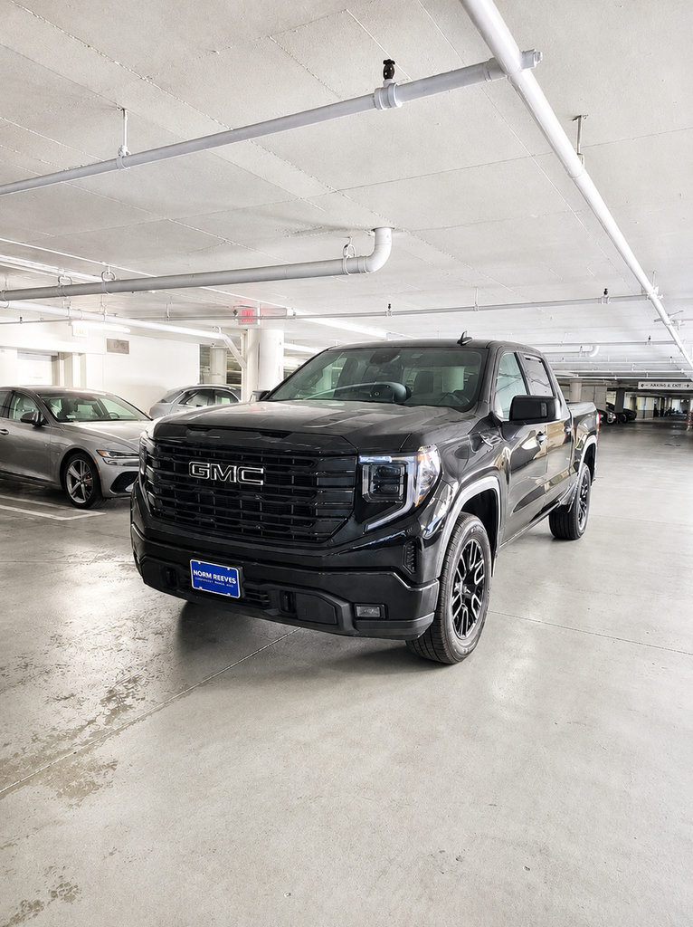 Used 2023 GMC Sierra 1500 Elevation