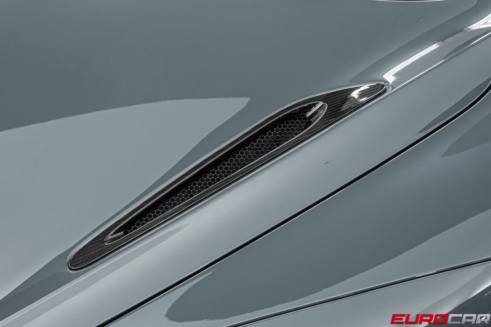 Used 2022 McLaren 765LT photo 13