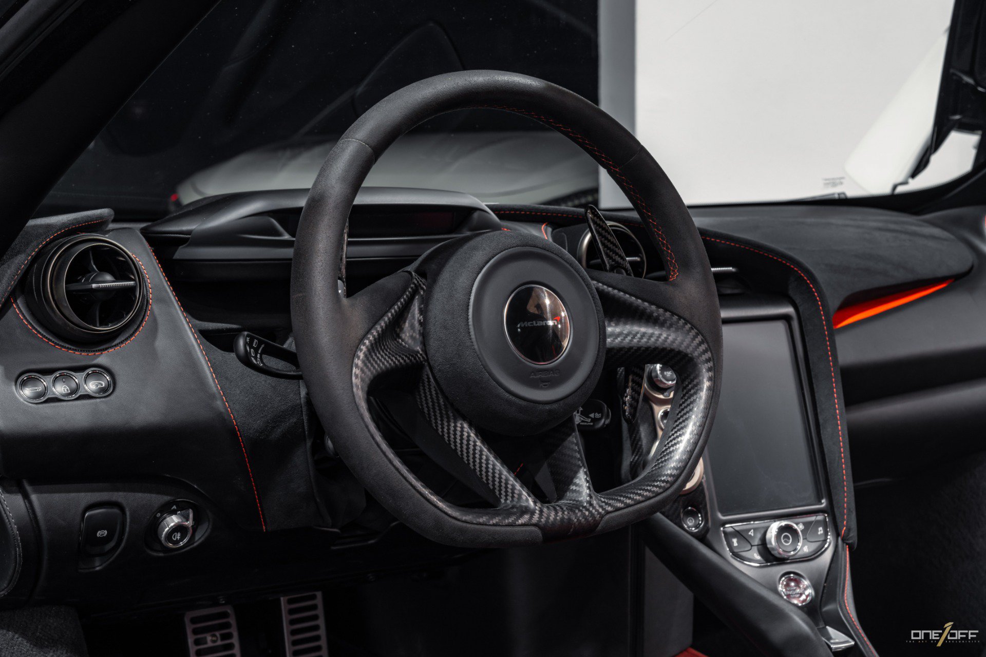 Used 2018 McLaren 720S Performance photo 27