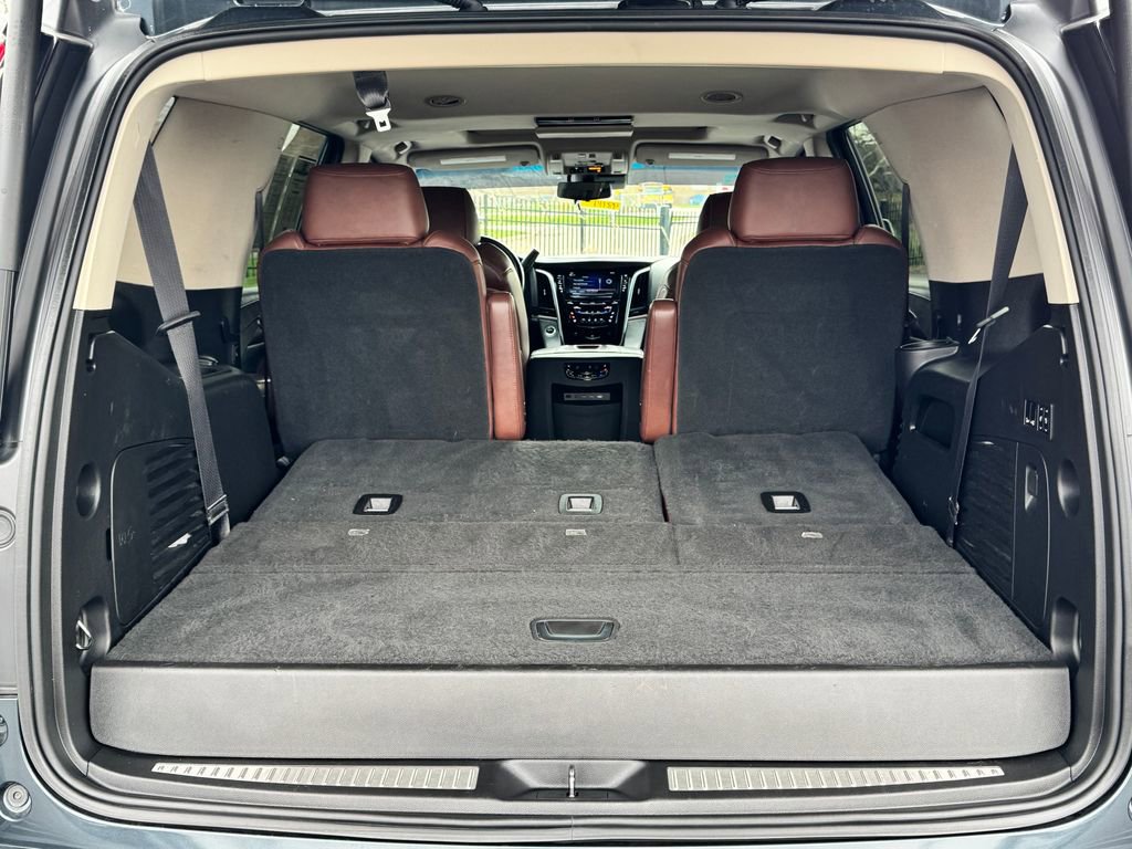 2019 Cadillac Escalade Luxury