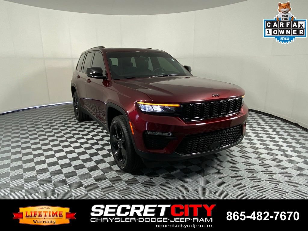 Used 2025 Jeep Grand Cherokee Limited w/ Black Appearance Package
