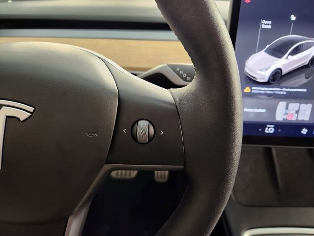 2024 Tesla Model Y Performance