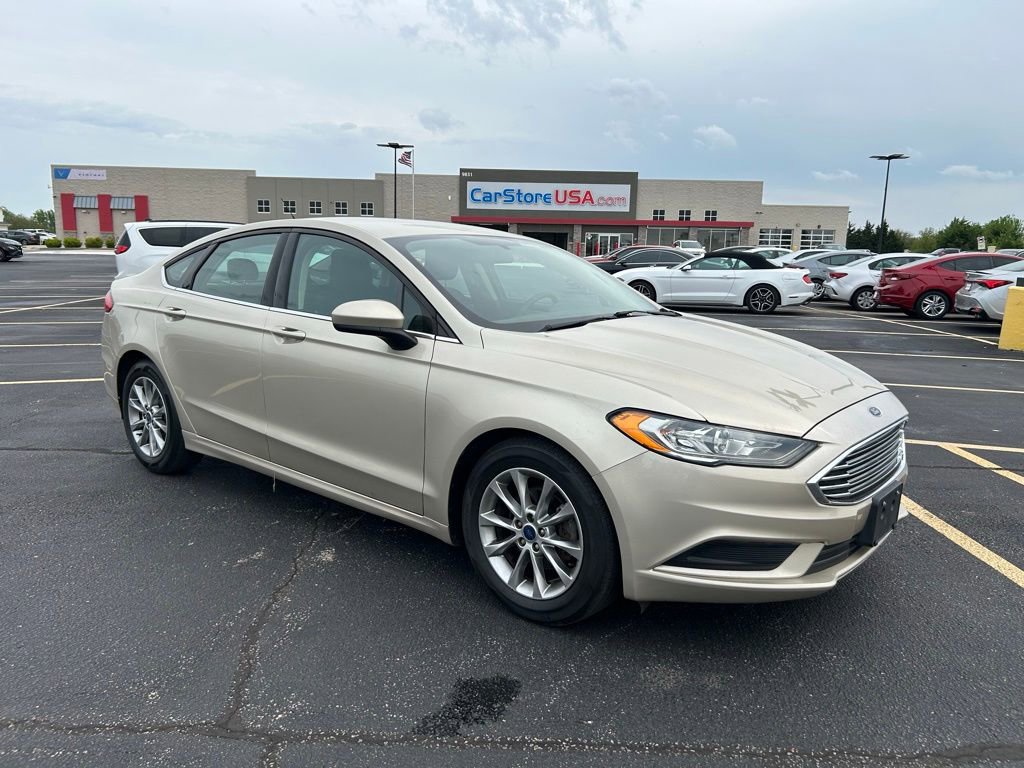 Used 2017 Ford Fusion SE w/ Fusion SE Technology Package