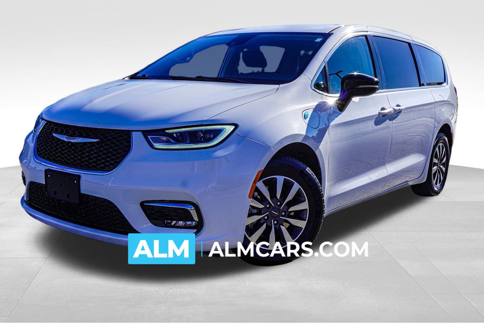 2024 Chrysler Pacifica Select