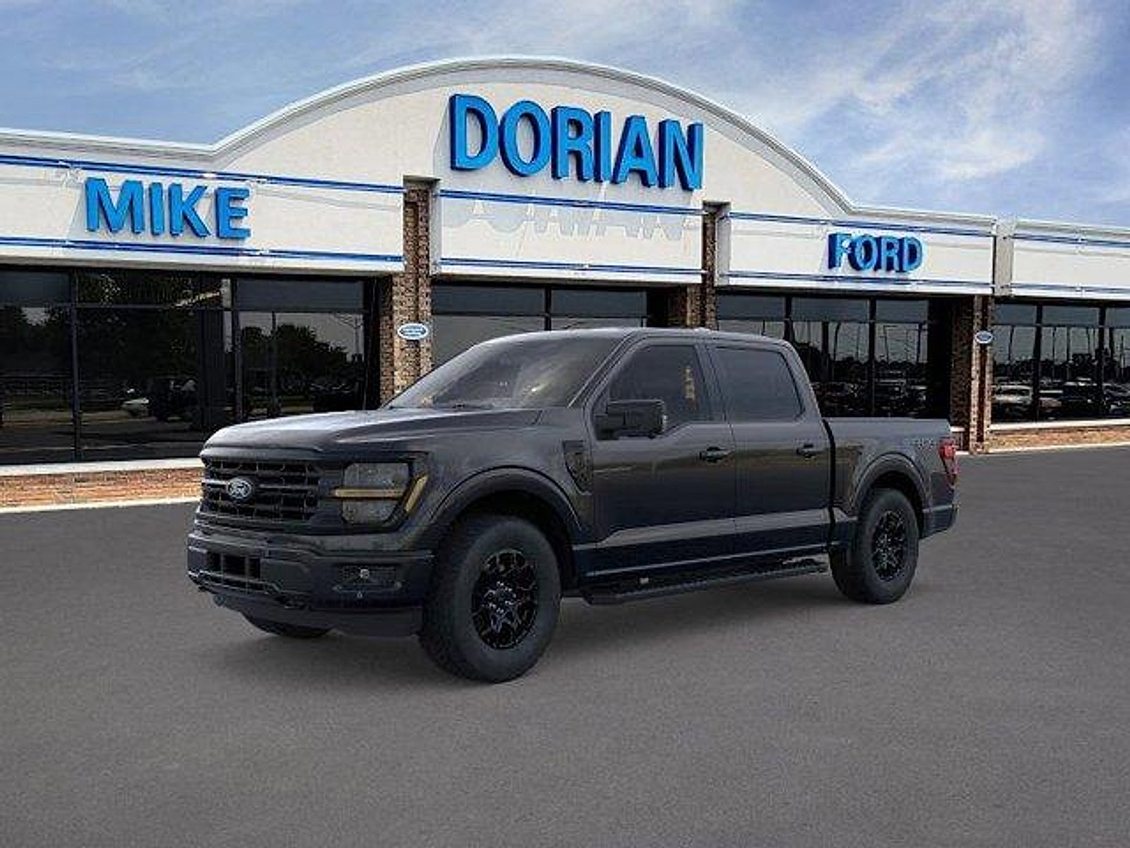 New 2025 Ford F150 XLT w/ Equipment Group 302A MID