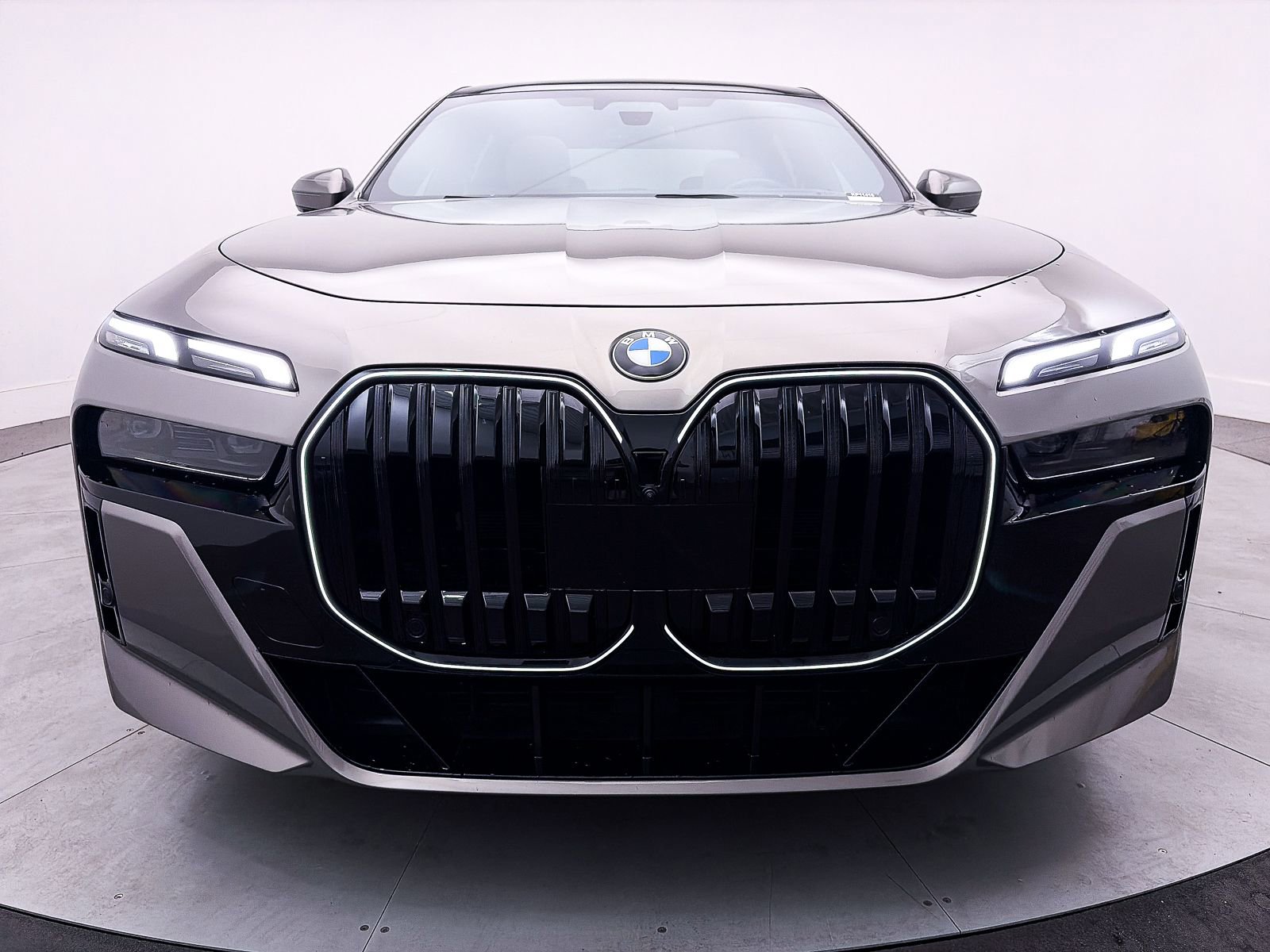 2024 BMW 760i xDrive