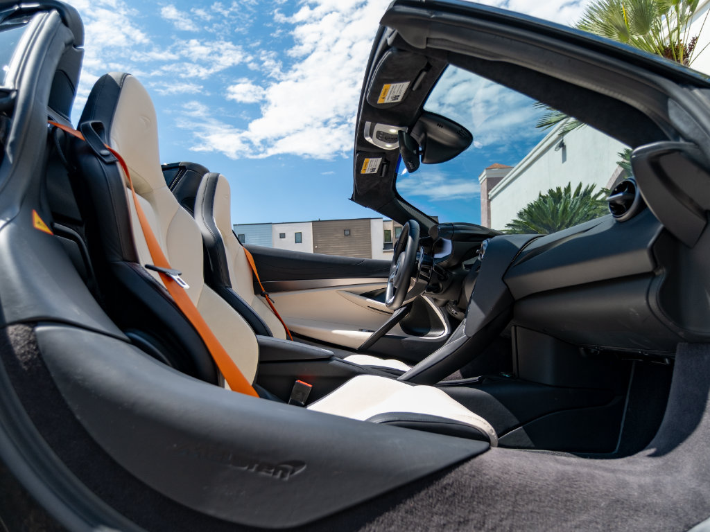 Used 2025 McLaren 750S Spider photo 25