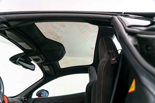Used 2021 McLaren 720S Performance photo 28