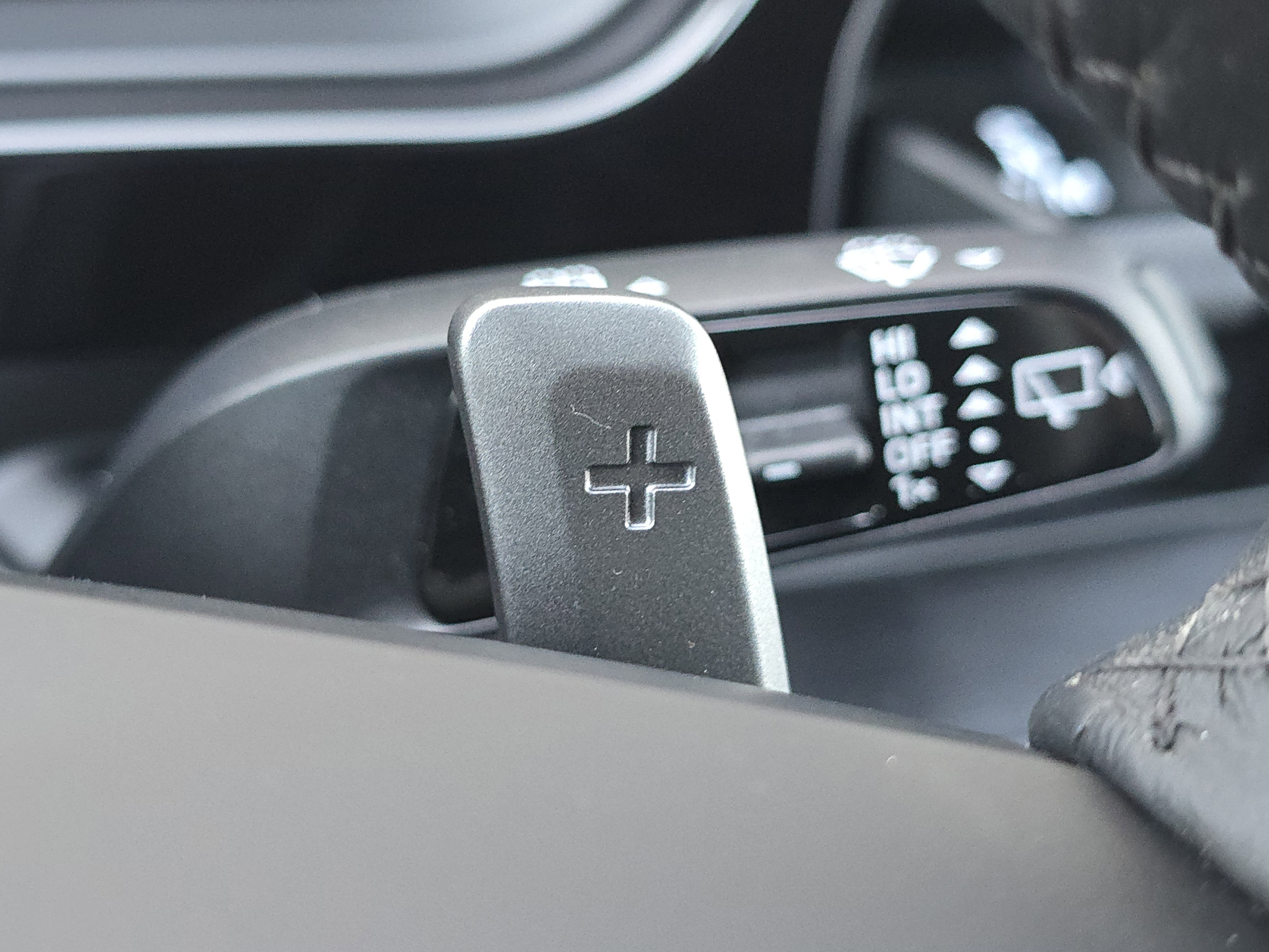 2025 Porsche Cayenne GTS