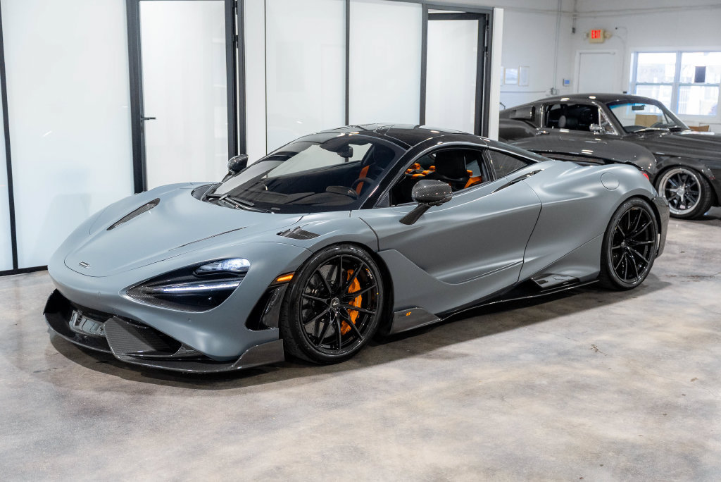 Used 2021 McLaren 765LT photo 25