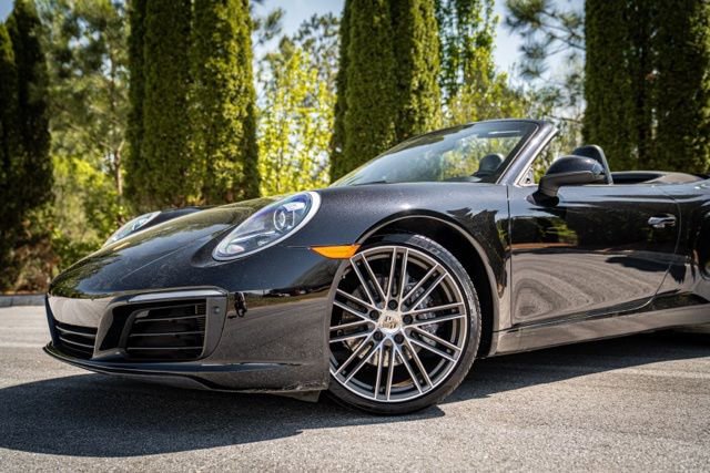 2019 Porsche 911 Carrera