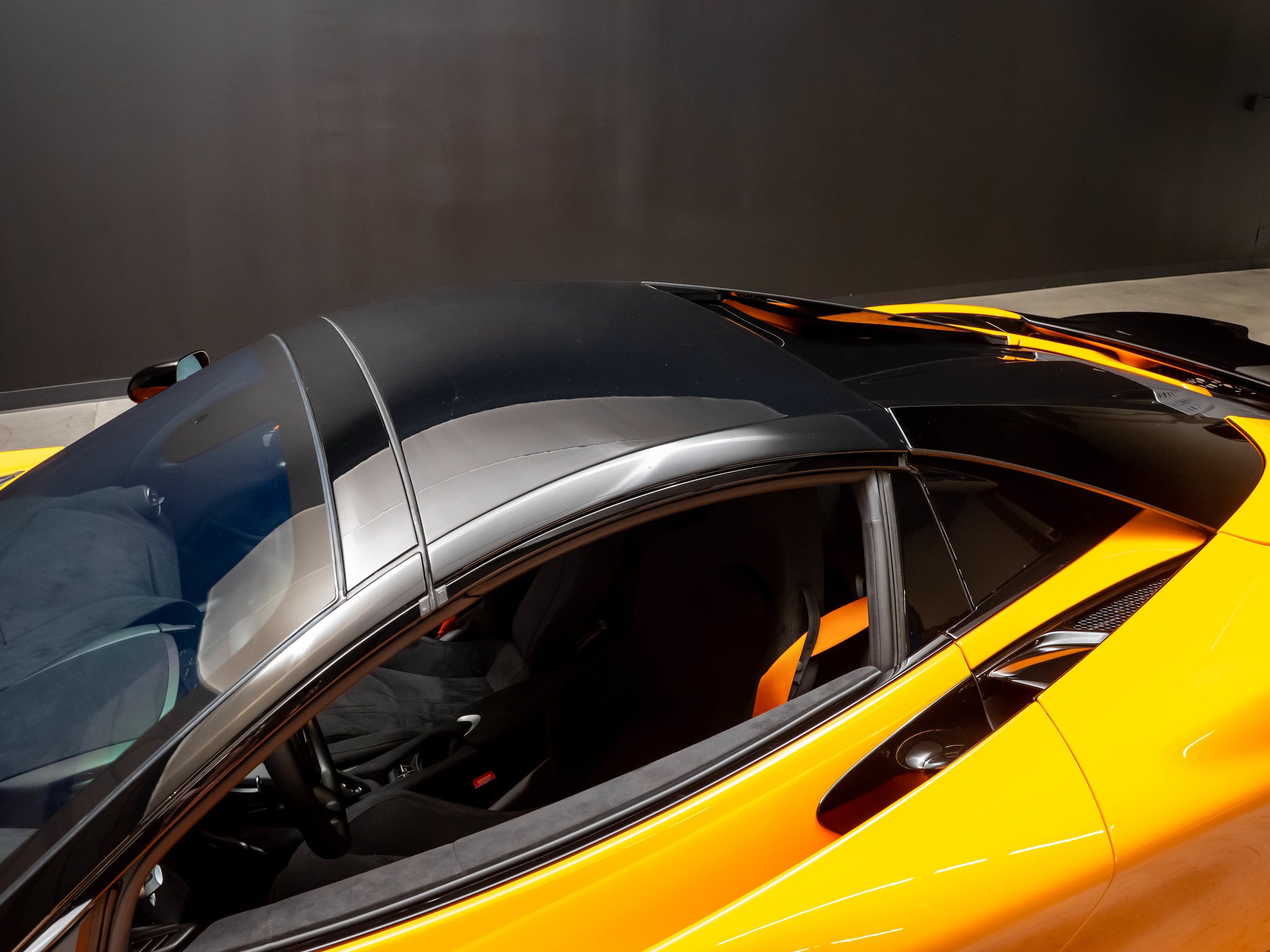 Used 2025 McLaren 750S Spider photo 34