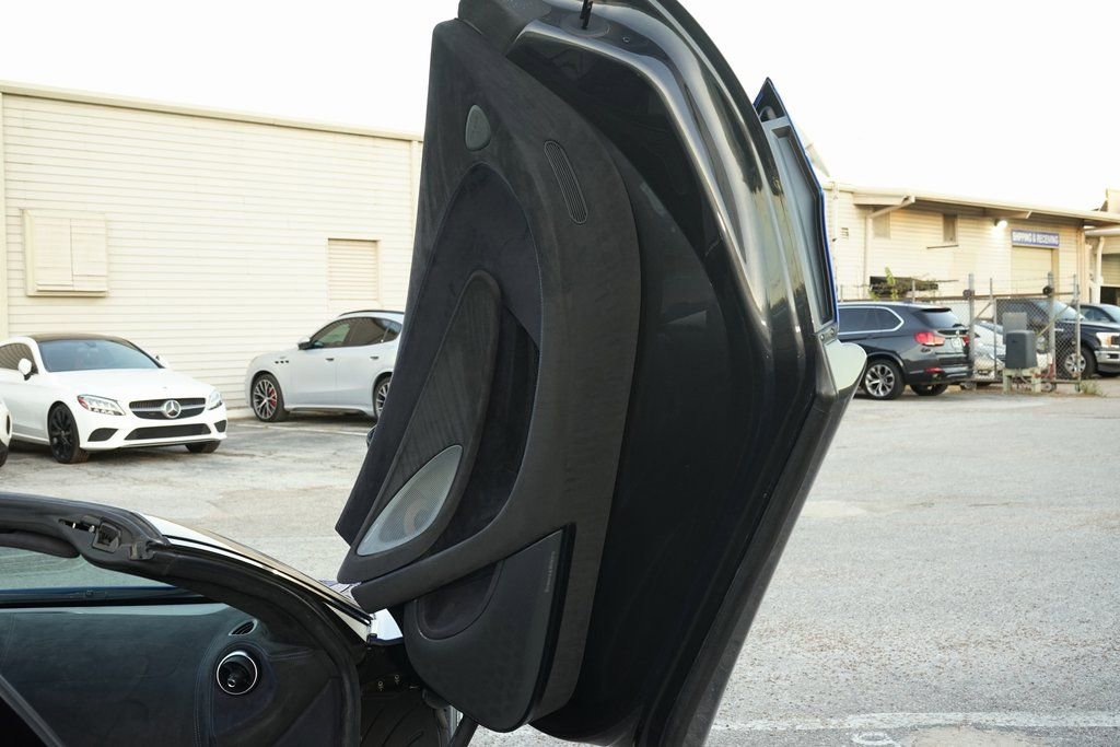 Used 2020 McLaren 600LT Spider photo 23