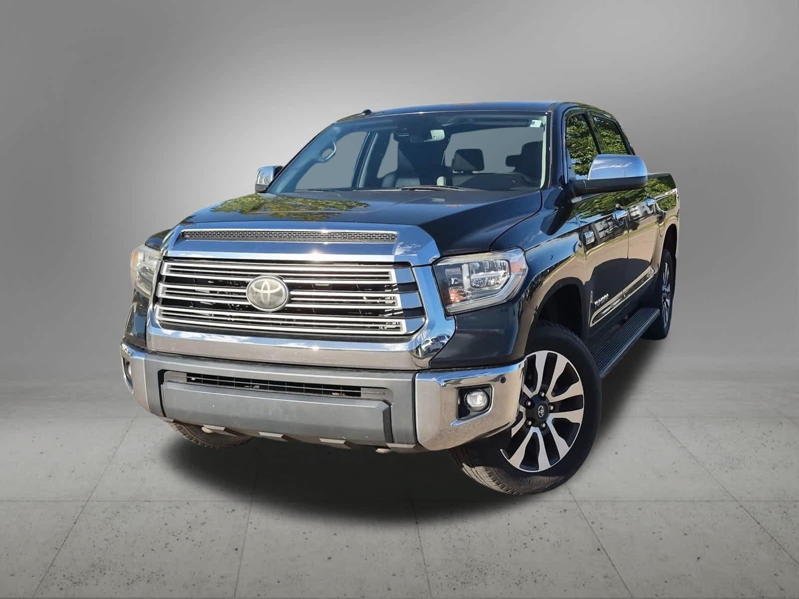Used 2018 Toyota Tundra Limited w/ Limited Premium Package